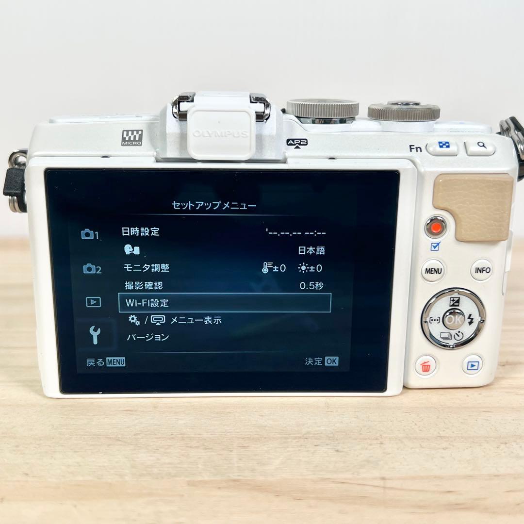 OLYMPUS PEN E-PL7 ボディ ホワイト ショット2868回