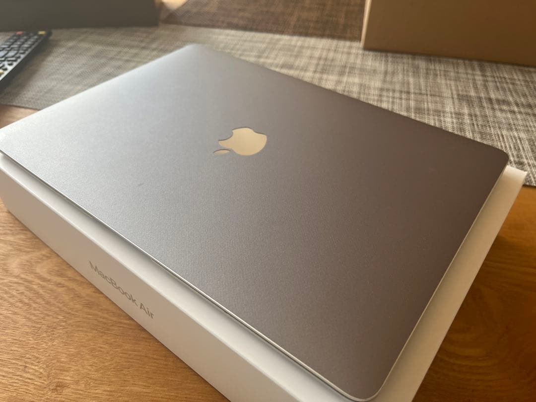 MacBook Air M1 13.3インチ 16GB/256GB シルバー