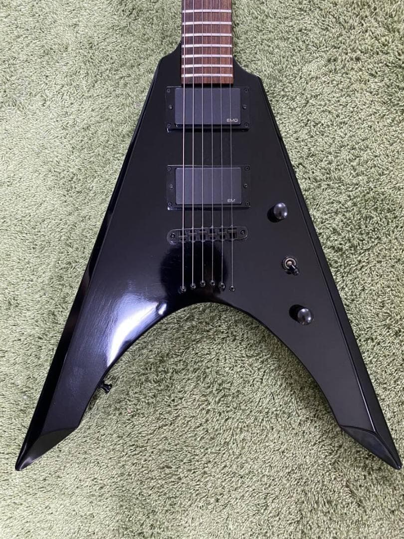 ◆美品 FERNANDES V-RATTLESNAKE EMG81&85 24F