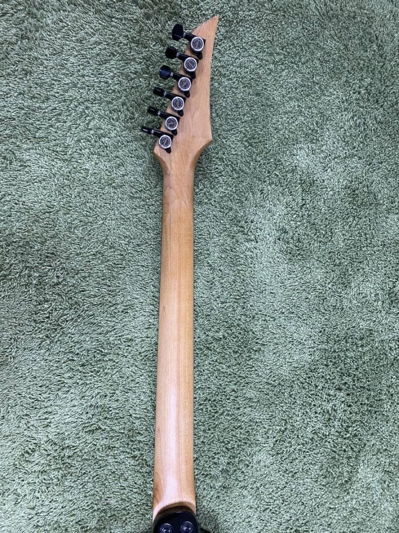 ◆美品 FERNANDES V-RATTLESNAKE EMG81&85 24F