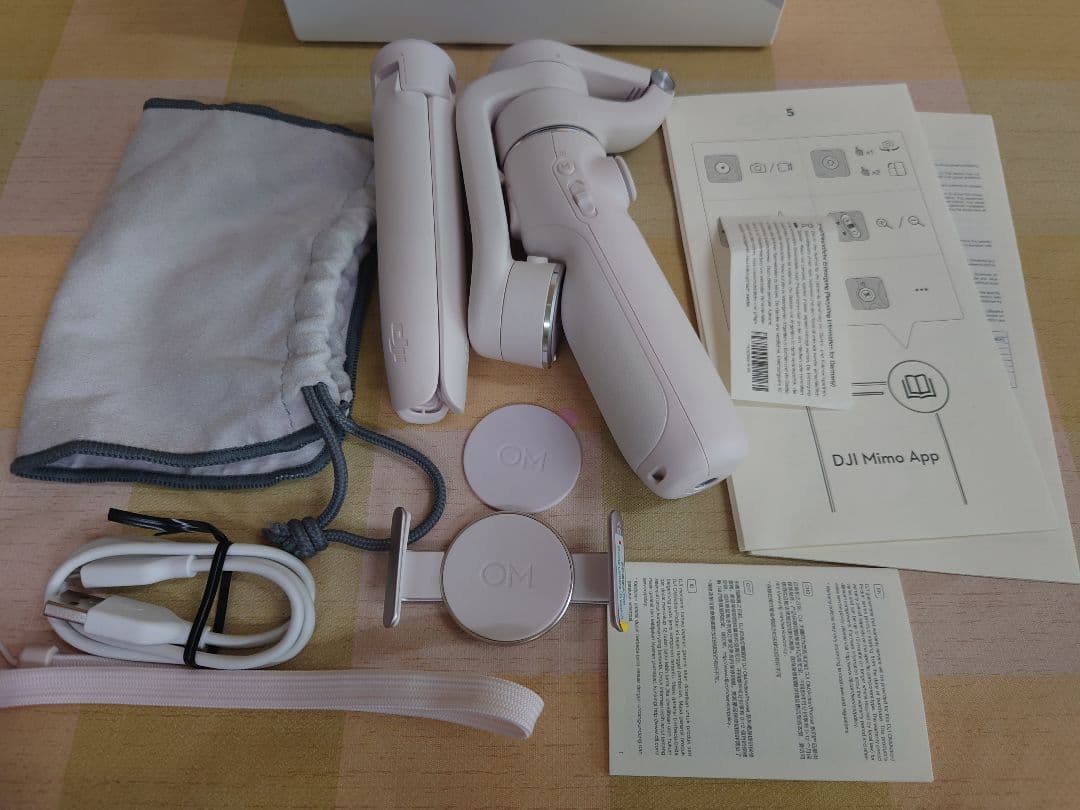 DJI OM 5 スマートフォン用スタビライザー