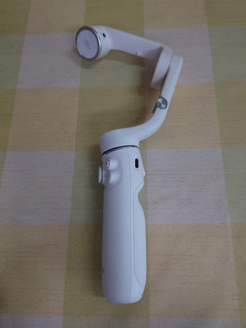 DJI OM 5 スマートフォン用スタビライザー