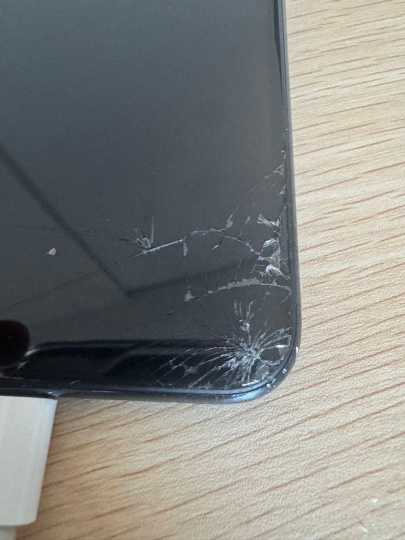 Apple iPhone 11 ProMAX スペースグレー 画面ひびあり