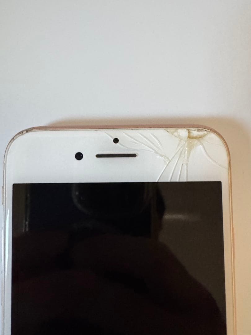 iPhone 8 SIMフリー