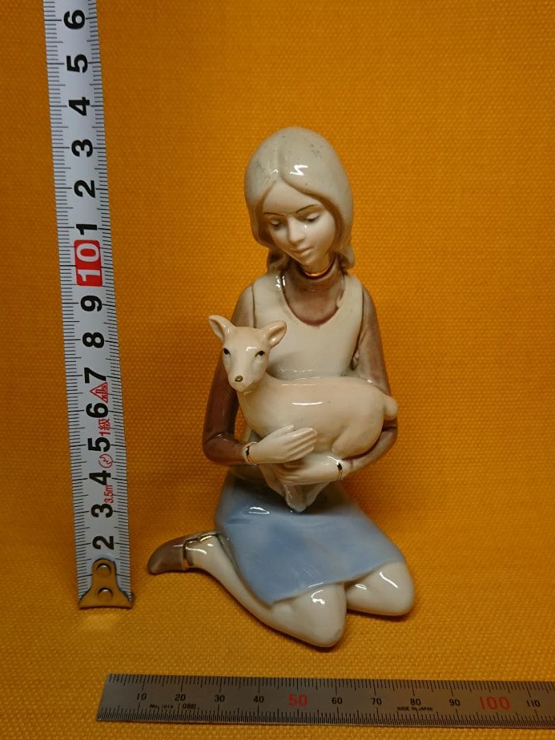 【美品】人形　陶器　オブジェ　置物　インテリア　工芸品　美術品　A1322