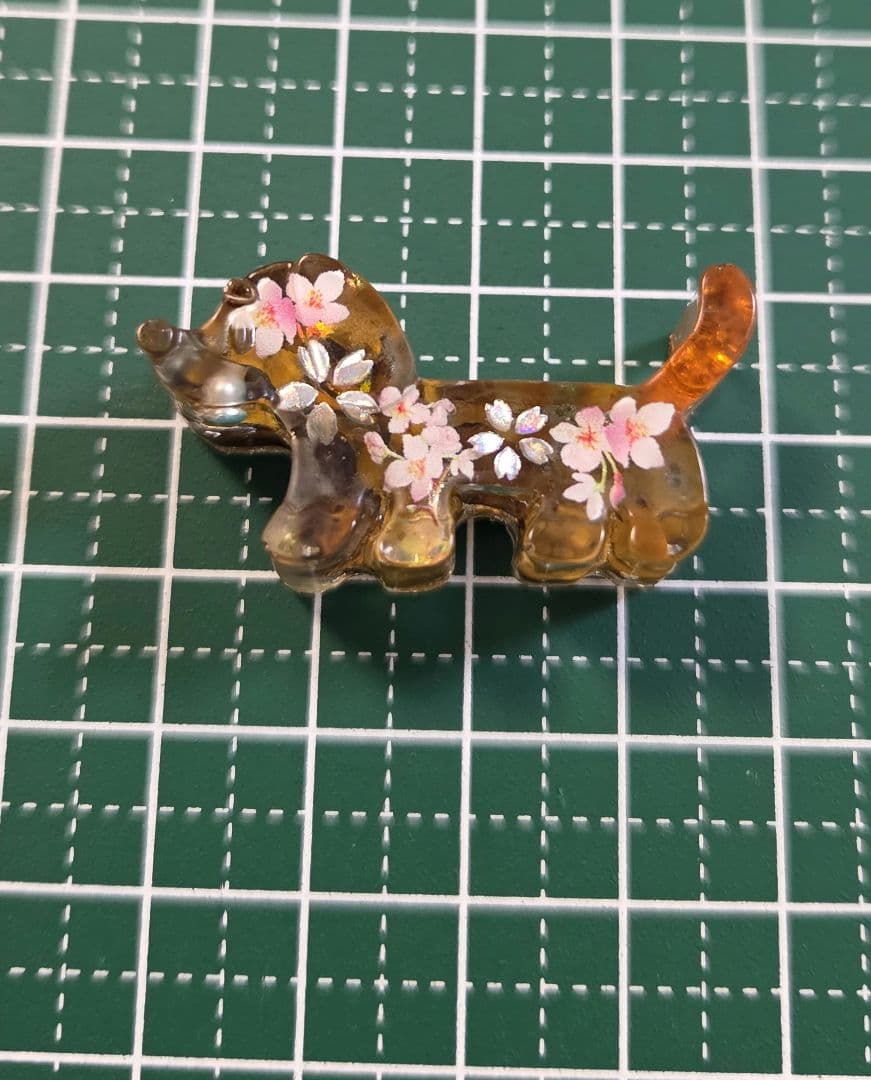 ダックスフンド型★レジンアクセサリー✨　ダックスフンドネックレス
