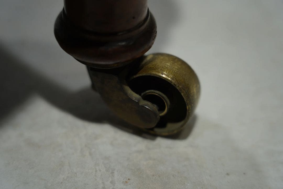 イギリスアンティーク　サロンチェア　 Victorian salon chair