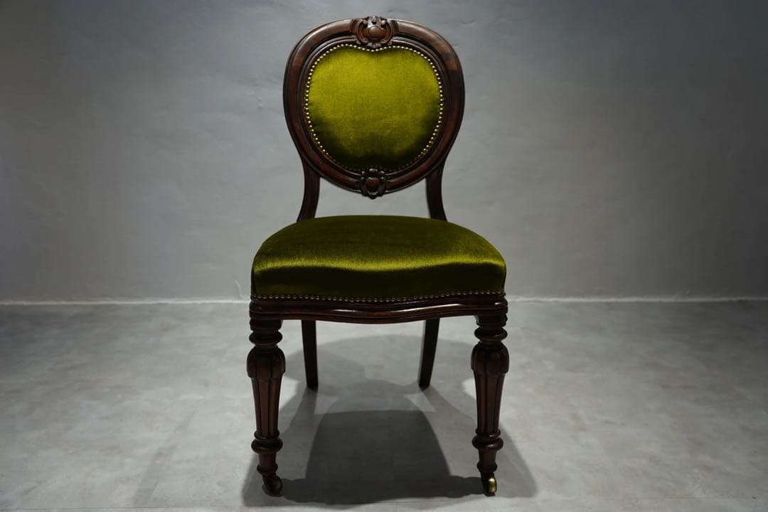 イギリスアンティーク　サロンチェア　 Victorian salon chair