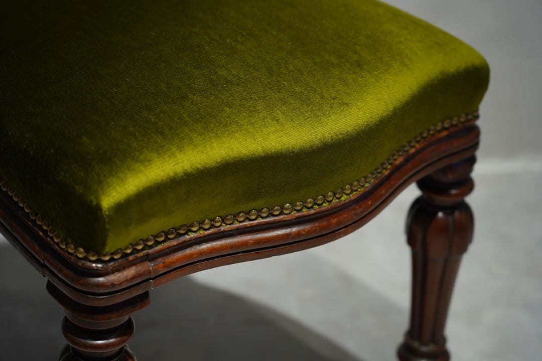 イギリスアンティーク　サロンチェア　 Victorian salon chair