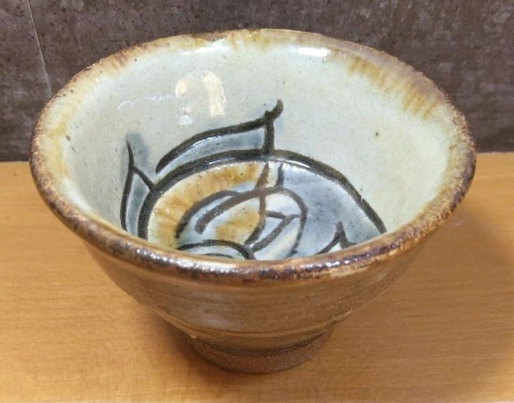 人間国宝 金城次郎 ぐい呑 栞 共箱 美品 やちむん 壺屋焼 壷屋焼