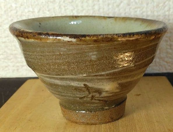 人間国宝 金城次郎 ぐい呑 栞 共箱 美品 やちむん 壺屋焼 壷屋焼