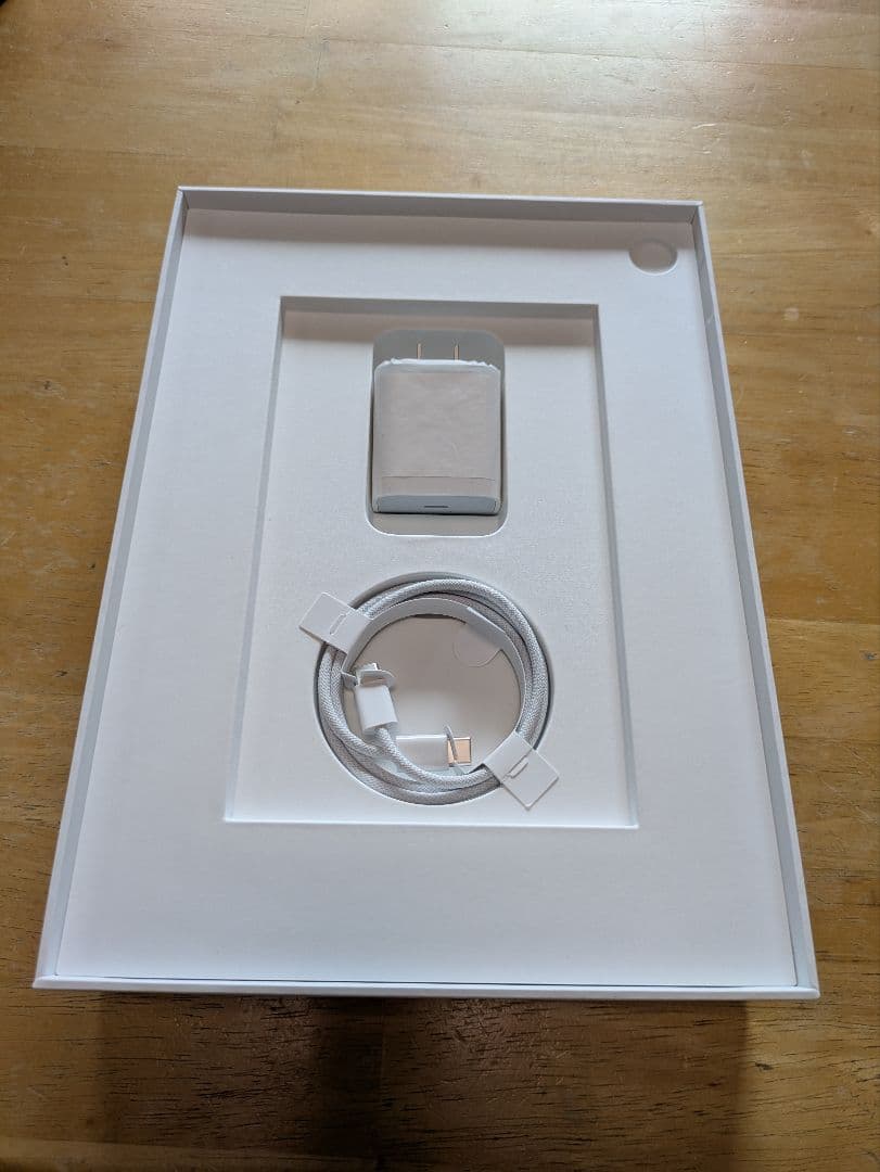 Apple iPad 第10世代 (Wi-Fi.64GB.シルバー)