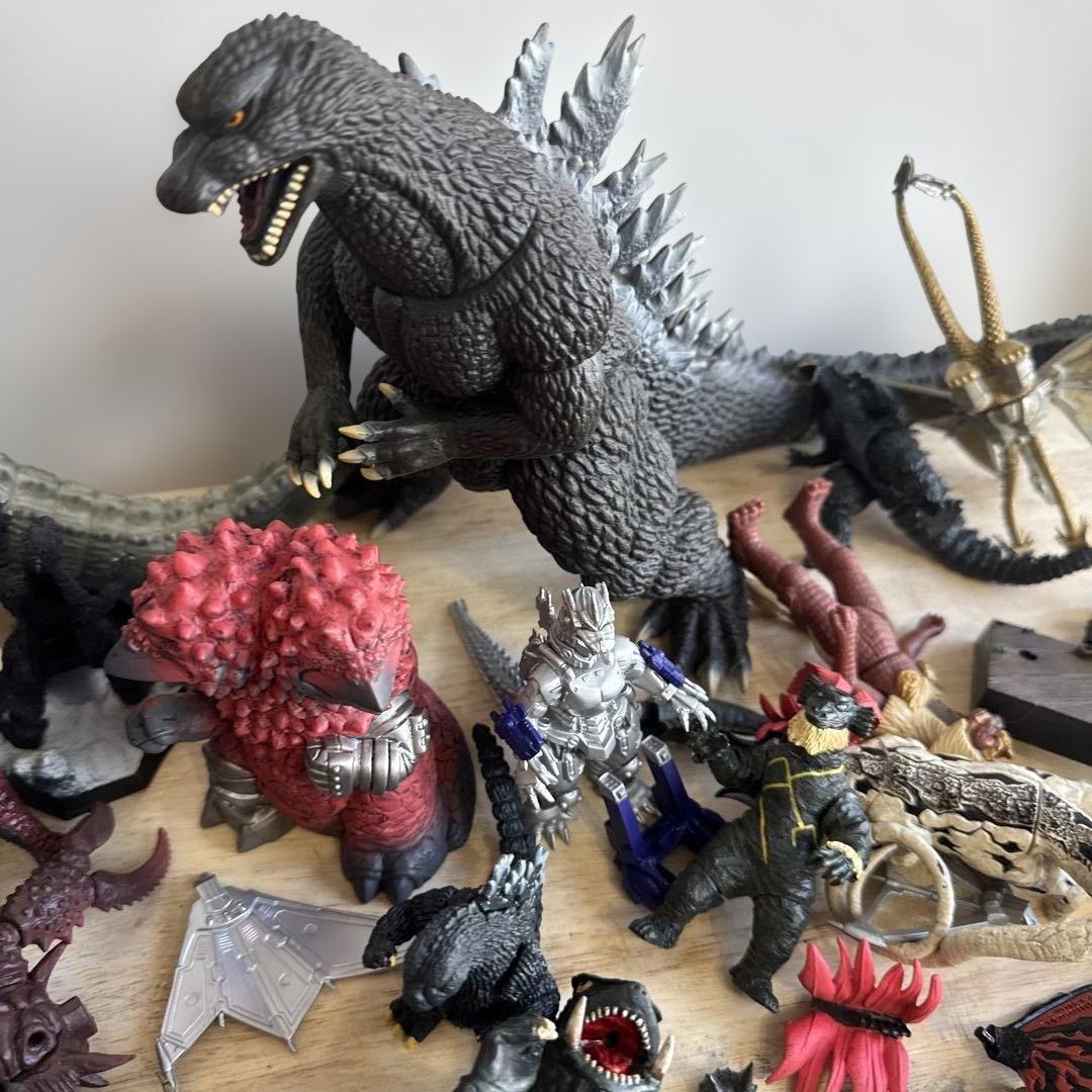 円谷プロ　ゴジラ 怪獣 フィギュア まとめ売り メカゴジラ キングギドラ 特撮