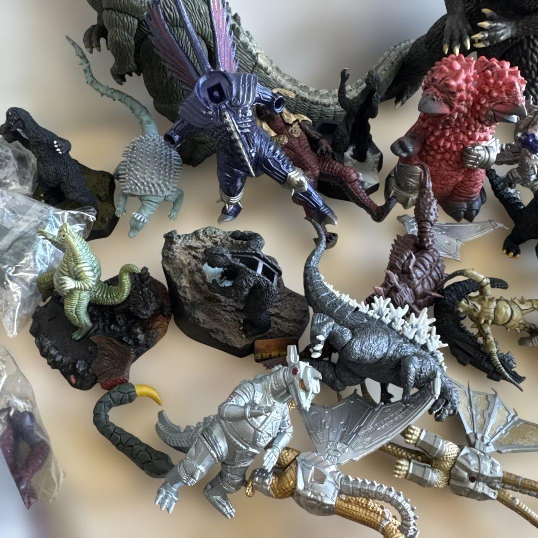 円谷プロ　ゴジラ 怪獣 フィギュア まとめ売り メカゴジラ キングギドラ 特撮