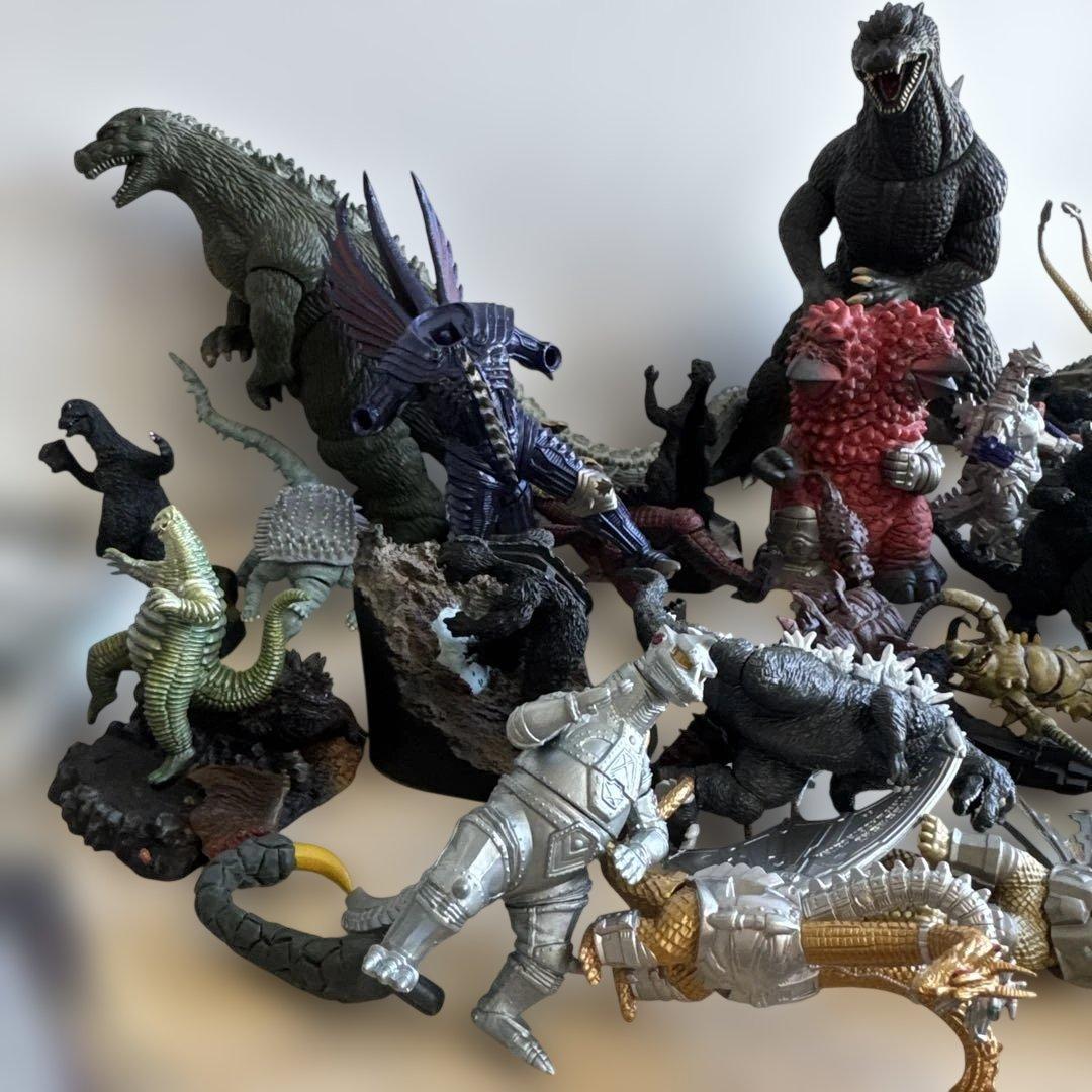 円谷プロ　ゴジラ 怪獣 フィギュア まとめ売り メカゴジラ キングギドラ 特撮