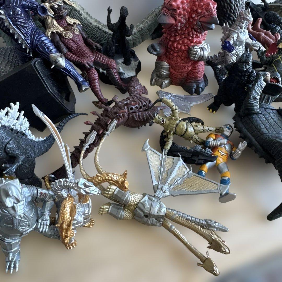 円谷プロ　ゴジラ 怪獣 フィギュア まとめ売り メカゴジラ キングギドラ 特撮