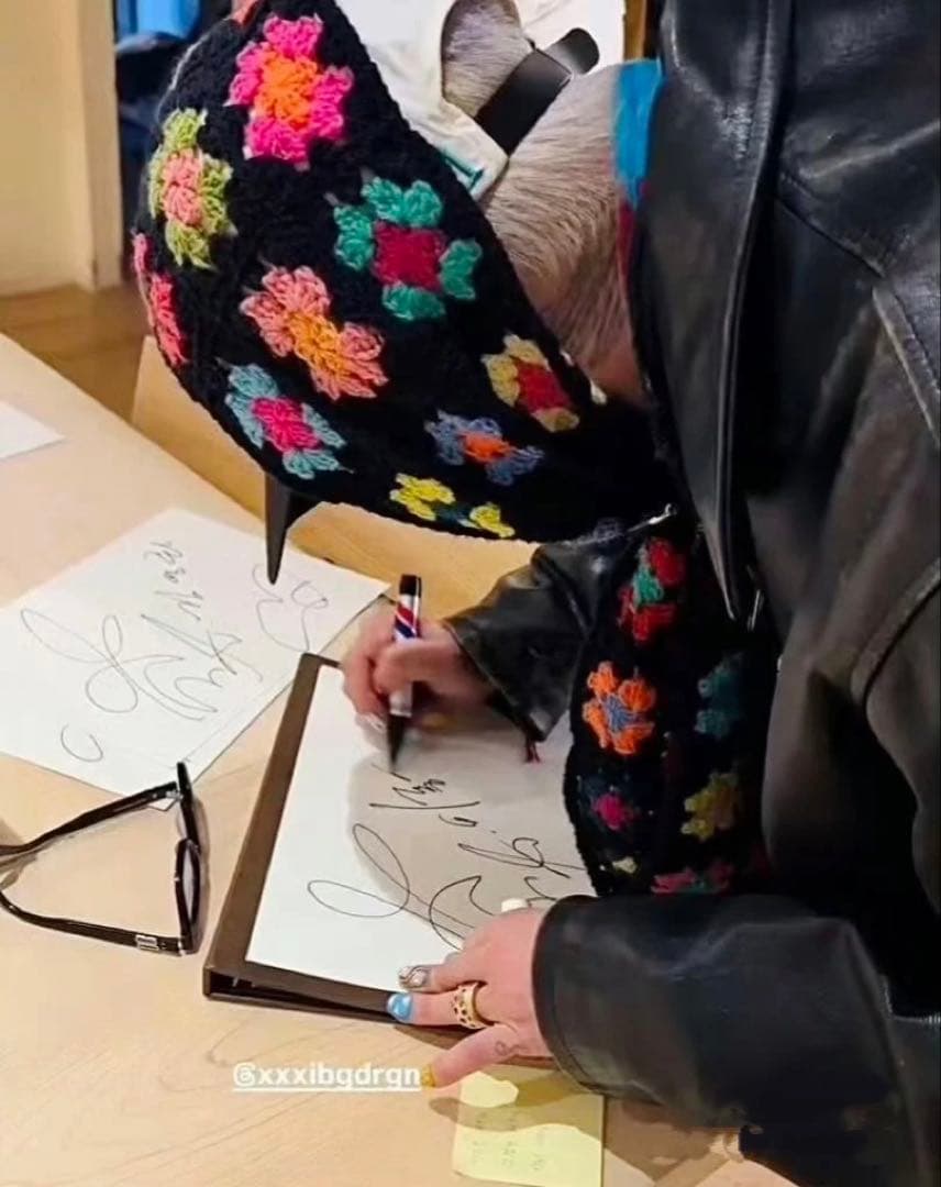 即発送　ジヨン着用　マフラー　ジードラゴン　ライブ　ハンドメイド