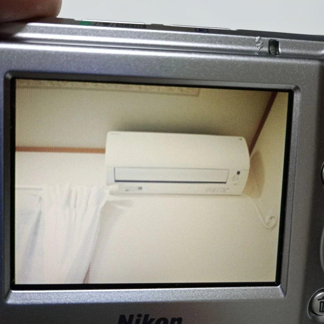 【動作確認済み】Nikon coolpix L14　デジカメ　シルバー　中古