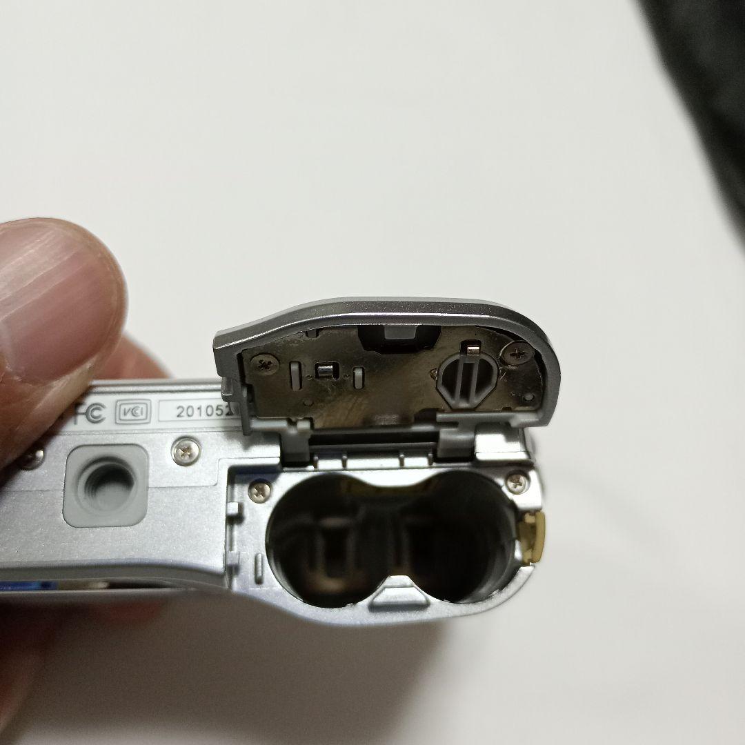 【動作確認済み】Nikon coolpix L14　デジカメ　シルバー　中古