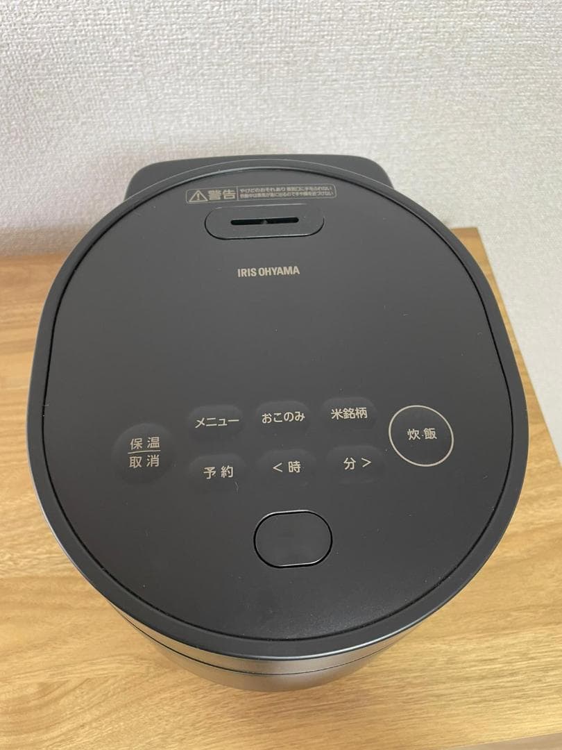 2024年製　アイリスオーヤマ　炊飯器　３合　一人暮らし