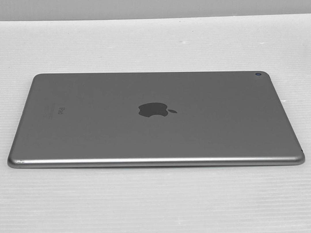 ☆*a様 iPad Air2 128GB A1566 MGTX2J/A 4HEW