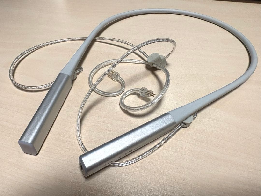 水月雨MOONDROP ILLUMINATION-光、Little White