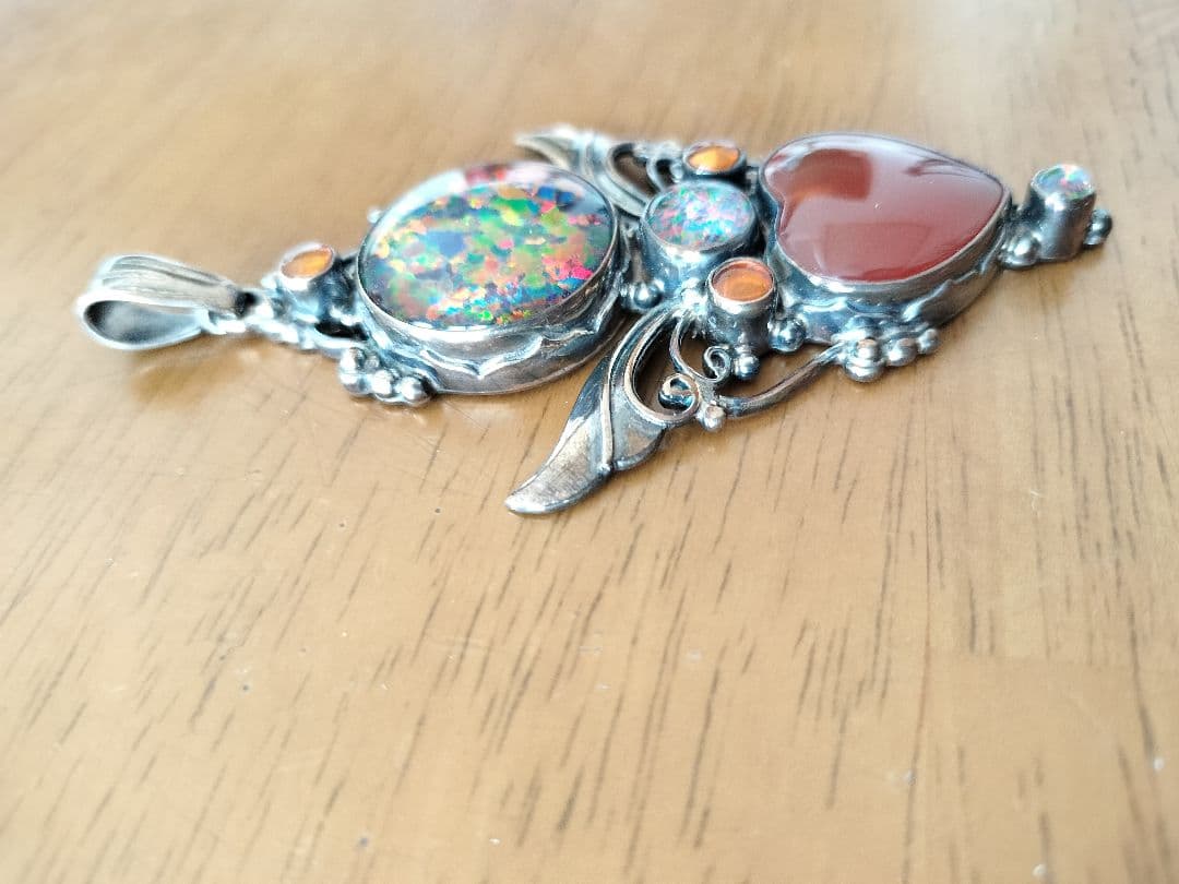 シャンカリ シルバー925 カーネリアンハート型ファイアーオパールペンダント琥珀