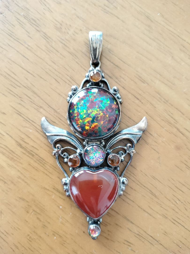 シャンカリ シルバー925 カーネリアンハート型ファイアーオパールペンダント琥珀