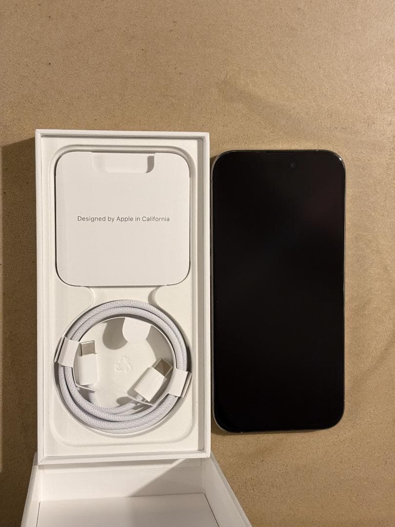 iPhone 15 Pro 1TB ナチュラルチタニウム｜残債なし｜美品