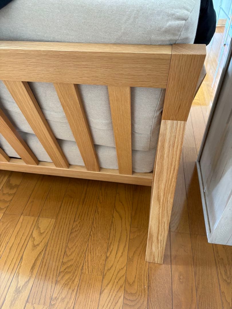 無印良品　木のぬくもりが感じられる木製フレームのソファ　 ベージュ　2シーター