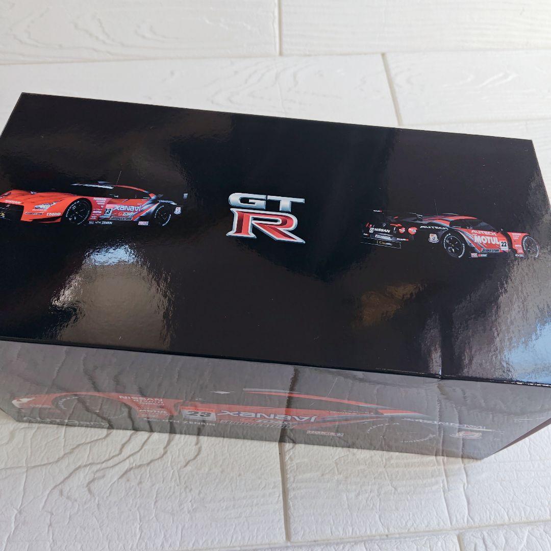 ミニカー AUTOart Nissan GT-R Racing 2008 Launch