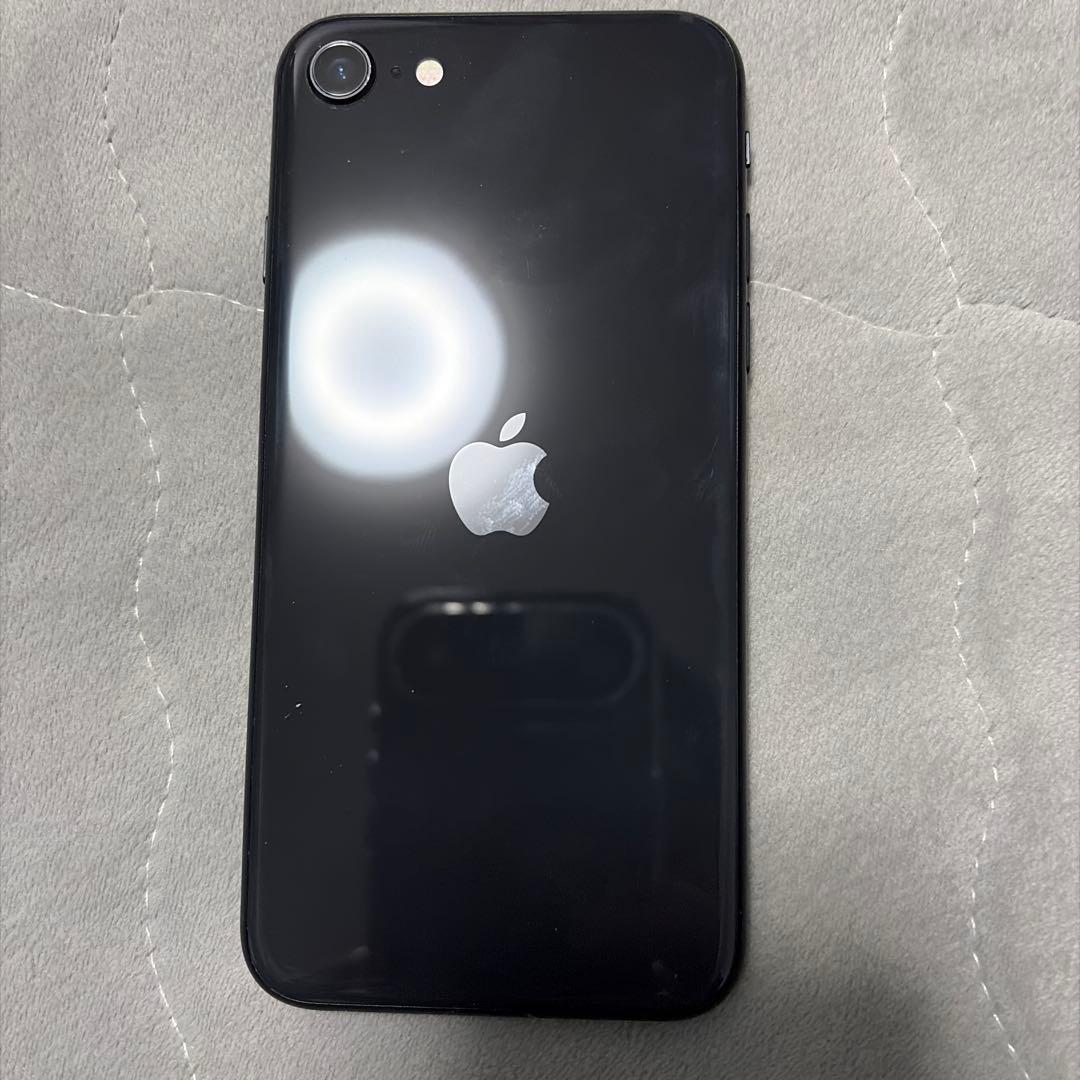Apple iPhone se 第二世代ブラック　64GB