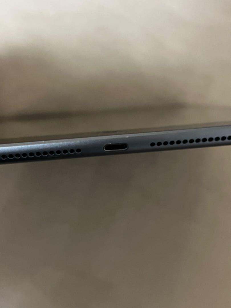 Apple iPad第7世代 本体 グレー