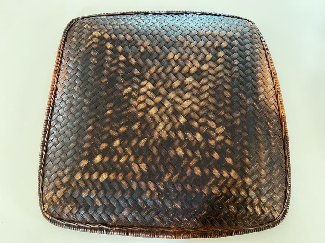 アンティーク　日本製大型角ザル　漆　55×55cm