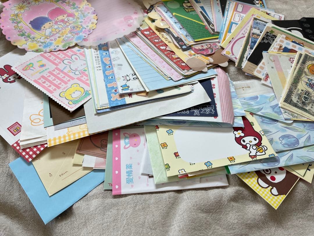 【まとめ売り】大量　平成レトロ　サンリオ　キャラクター メモ帳 付箋 セット