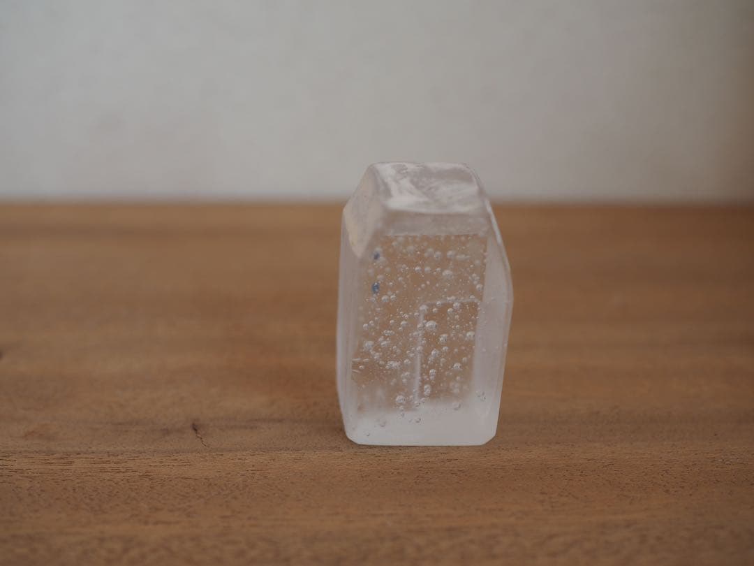 Mellow glassタナカユミさん ガラス製 家型オブジェ①