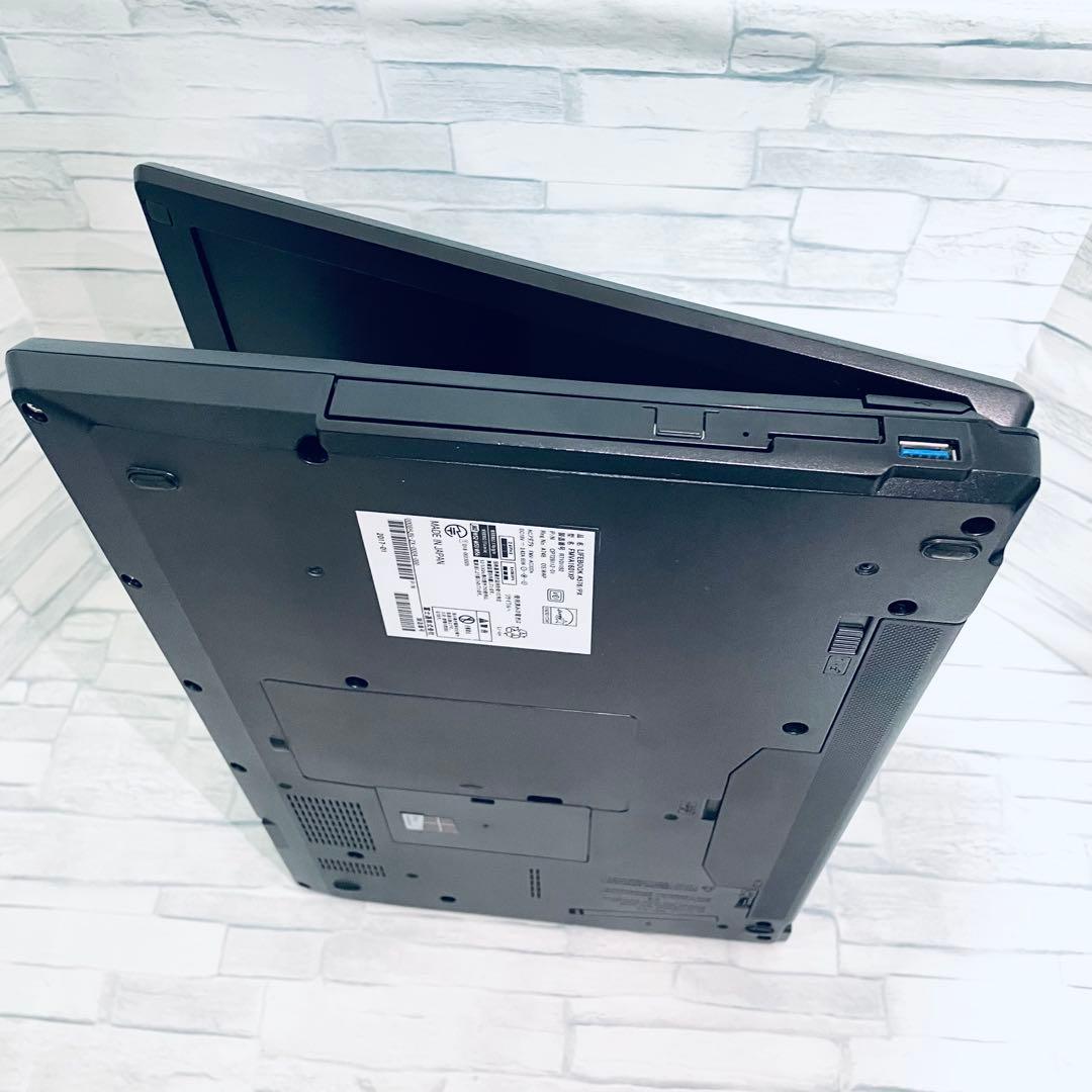 富士通ノートパソコン Win11 Core i5 オフィス バッテリー良好