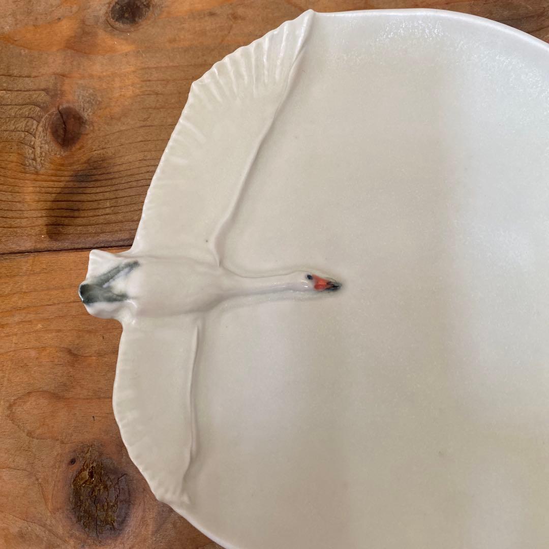 白鳥　うつわやみたす　作家　器　お皿