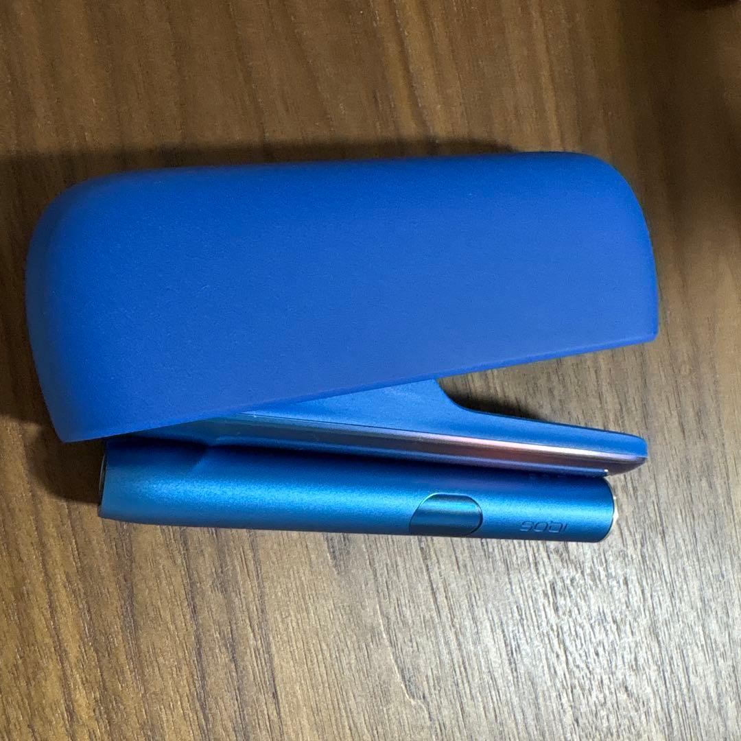 IQOS ILUMA i ギャラクシーブルー限定版