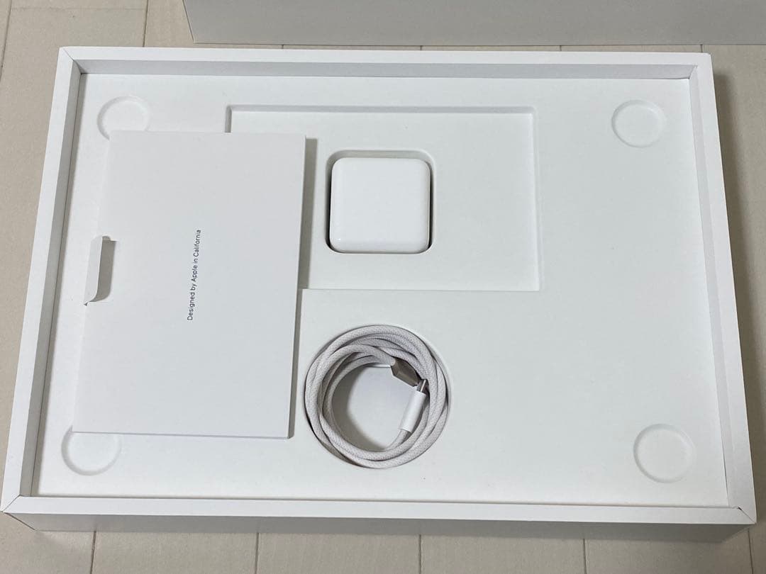 MacBook Air M4 13インチ512GB スターライト
