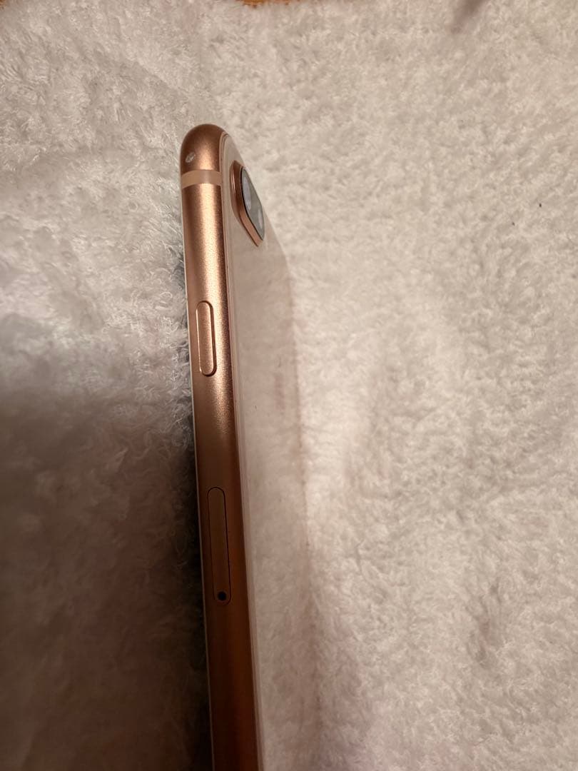 美品　iphone8plus ピンクゴルード
