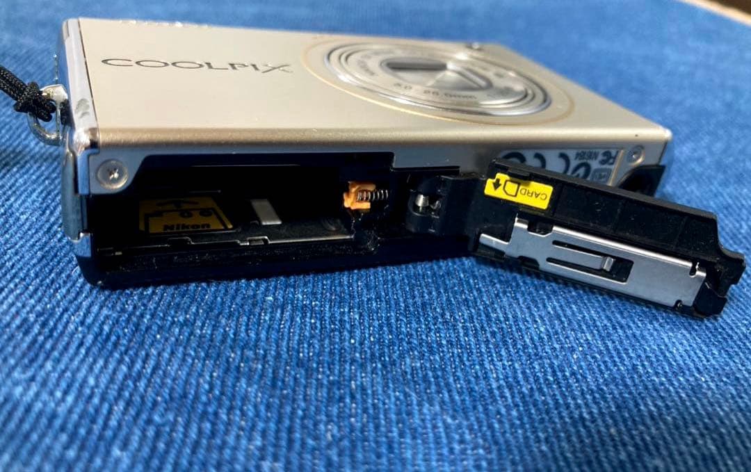 【訳あり】Nikon COOLPIX S640