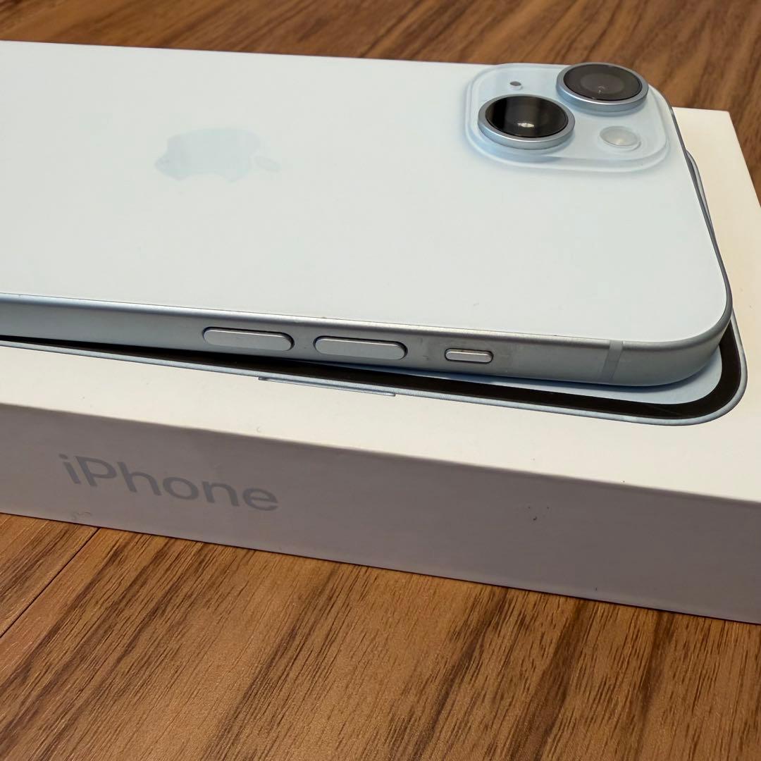 【美品】iPhone15 本体 256GB