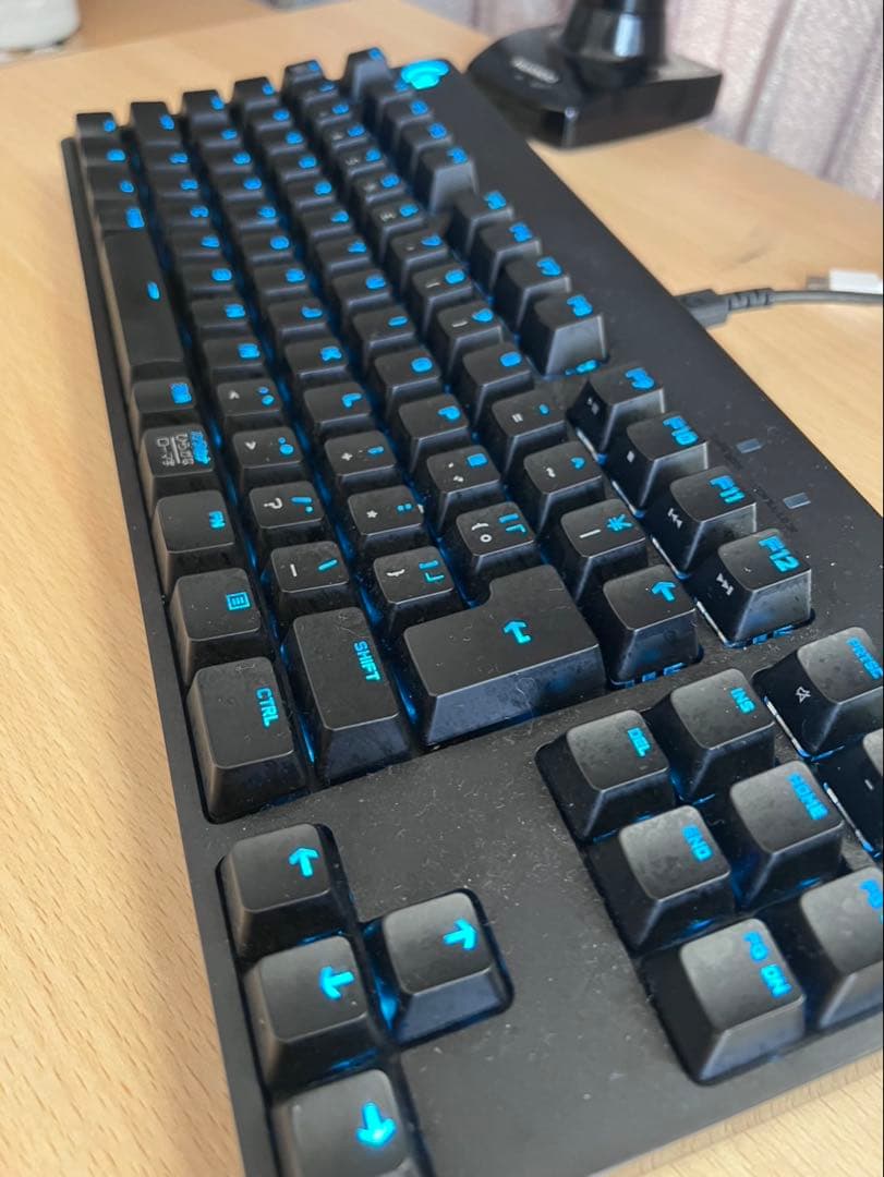 Logitech メカニカルキーボード 青色バックライト