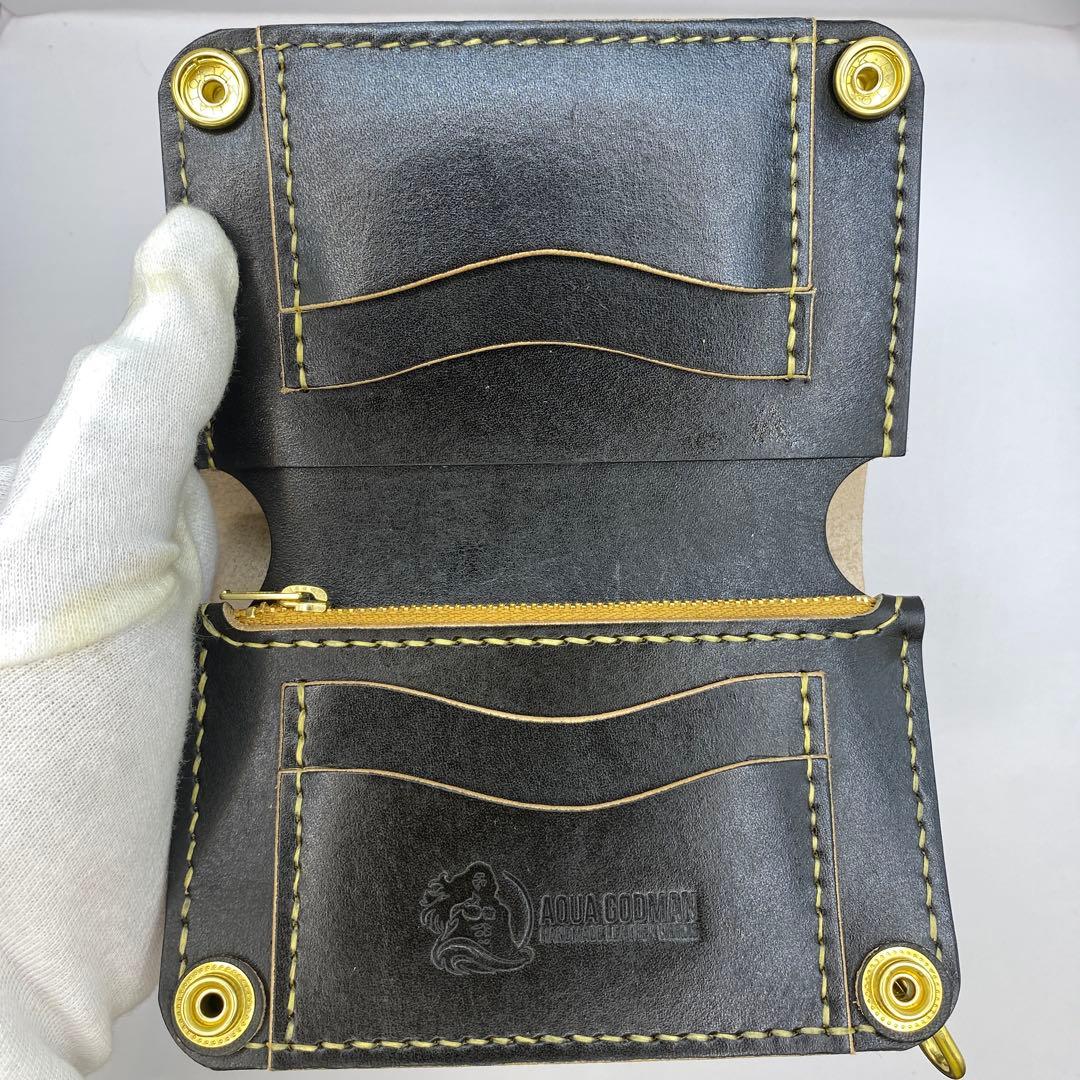 お札折らずに収納できる無骨な手染めミドルトラッカーウォレット BTW