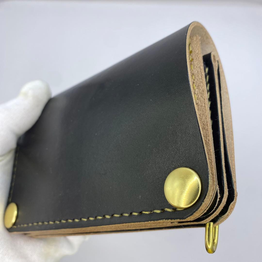 お札折らずに収納できる無骨な手染めミドルトラッカーウォレット BTW