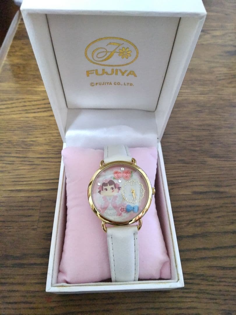 ペコちゃん 腕時計 ④