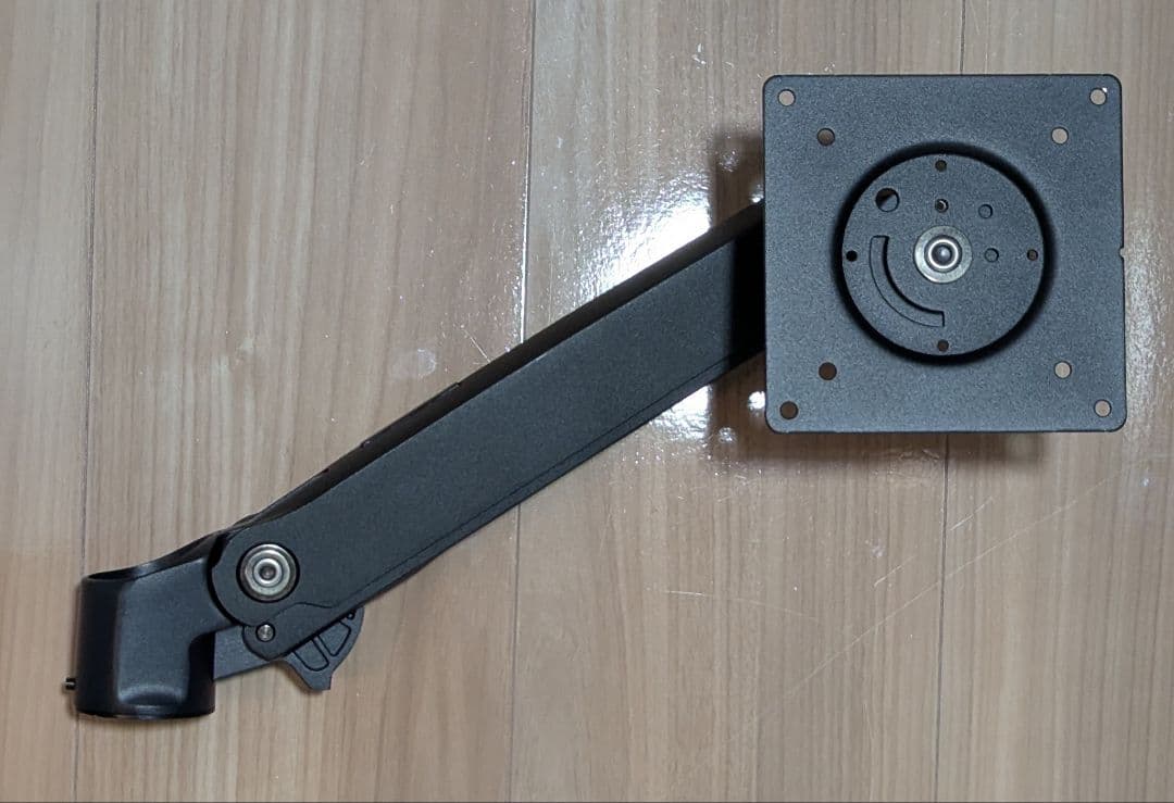 エルゴトロン LX モニターアーム&モニターアーム補強プレート