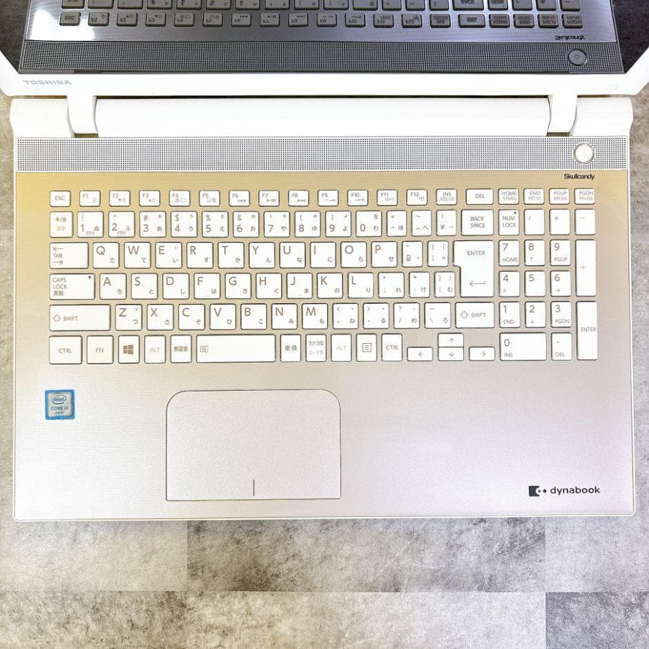 おしゃれゴールド❣新品SSDで快適✨ブルーレイ フルHD 薄型 カメラWin11