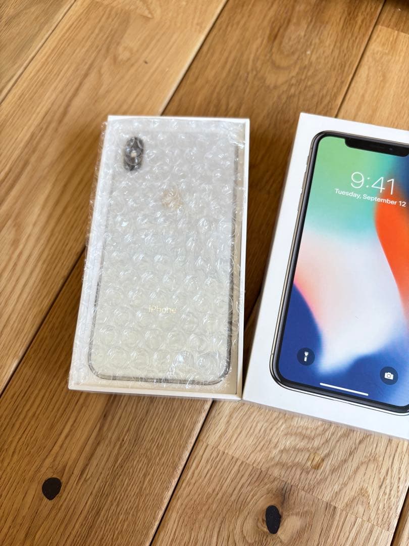 Apple iPhone X 本体　256GB シルバー　ジャンク品